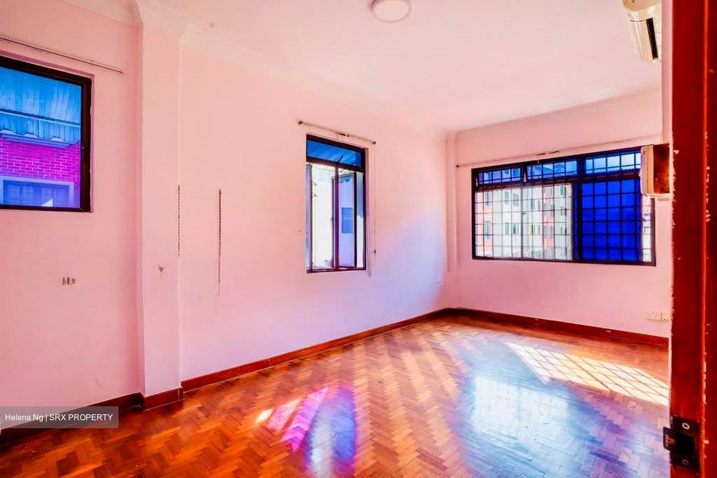 Lorong Stangee (D15), Terrace #560565761